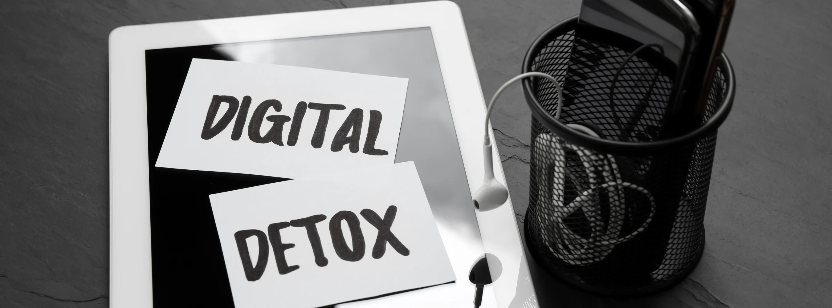 Digital Detox for Entrepreneurs: Finding Balance in a Hyper-Connected World